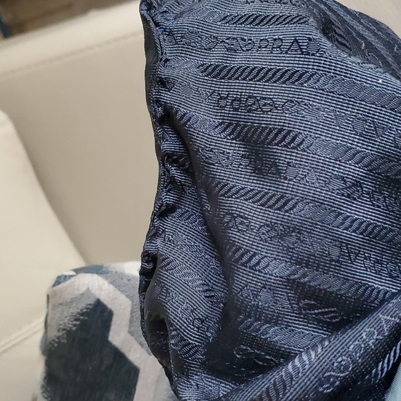 💥💥SOLD💥💥Prada bag - Picture 11 of 15